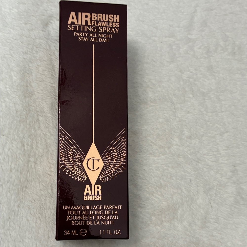 Charlotte Tilbury Airbrush Flawless Setting Spray - Picture 2 of 7